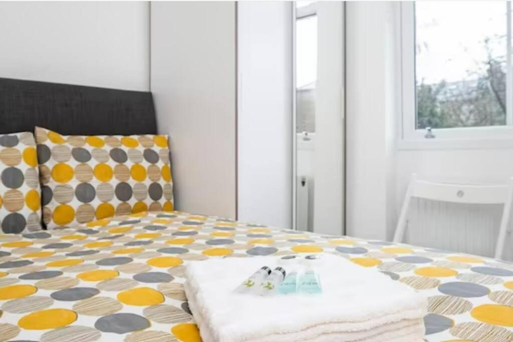 Great Location Service And Stay Double Ensuite Room With Shared Kitchen- 5Mins Walk From Tufnell Park London Luaran gambar